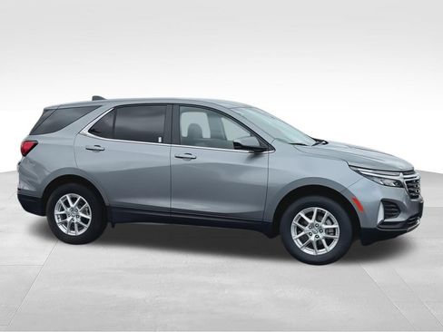 Used 2024 Chevrolet Equinox LT AWD/4WD image 9