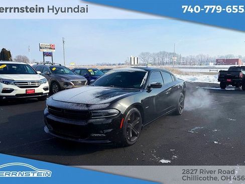 Used 2018 Dodge Charger R/T image 3