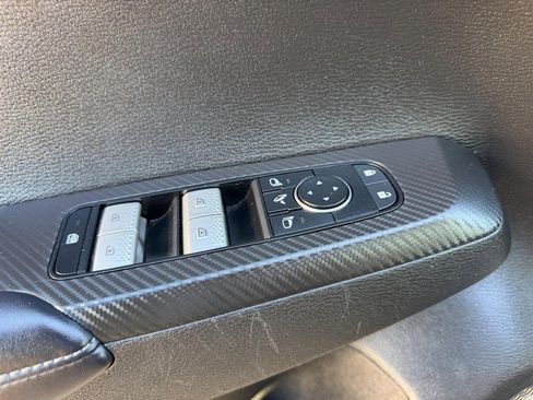 Used 2024 Mitsubishi Outlander SE image 19