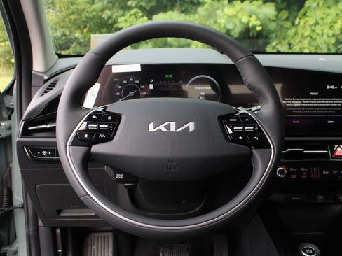 New 2026 Kia Niro Wind FWD image 12