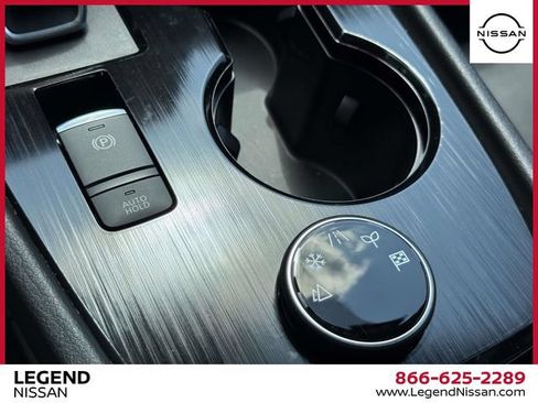 Certified 2023 Nissan Rogue SV w/ SV Premium B Package AWD/4WD image 33