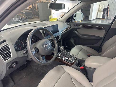Used 2015 Audi Q5 2.0T Premium Plus w/ Technology Package AWD/4WD image 8
