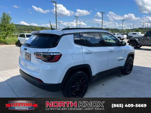 New 2026 Jeep Compass Latitude AWD/4WD image 19