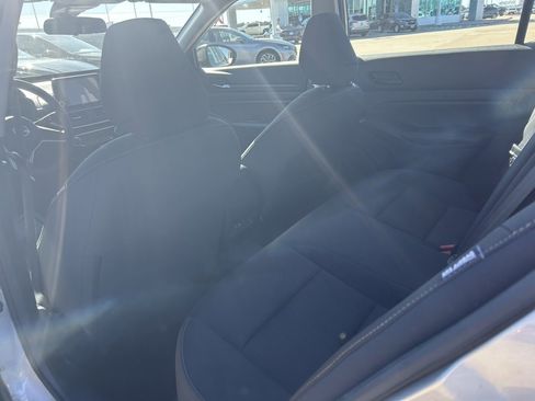 Used 2024 Nissan Altima 2.5 SV image 8