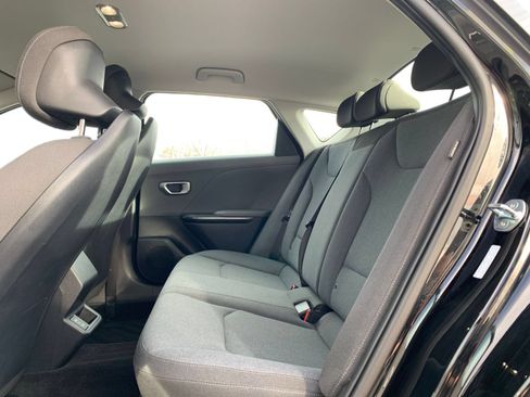 Used 2025 Kia K4 FWD image 24