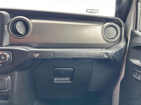 Used 2021 Jeep Wrangler Unlimited Sport image 26