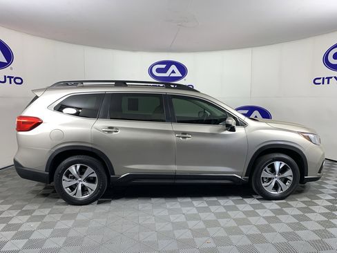 Used 2019 Subaru Ascent Premium AWD/4WD image 2