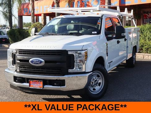 Used 2018 Ford F350 XL w/ Power Equipment Group RWD image 4