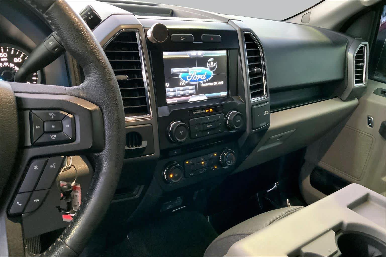 Used 2015 Ford F150 XLT w/ Equipment Group 302A Luxury RWD image 5