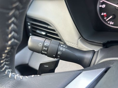 Certified 2025 Subaru Legacy Premium image 27