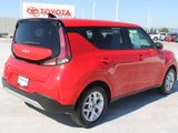 Used 2023 Kia Soul LX w/ LX Technology Package image 3