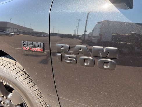 Used 2018 RAM 1500 Big Horn AWD/4WD image 11