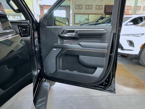 Certified 2024 GMC Sierra 1500 AT4 w/ Technology Package AWD/4WD image 16
