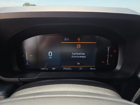 Used 2025 Ford Maverick XLT w/ Equipment Group 302A AWD/4WD image 19