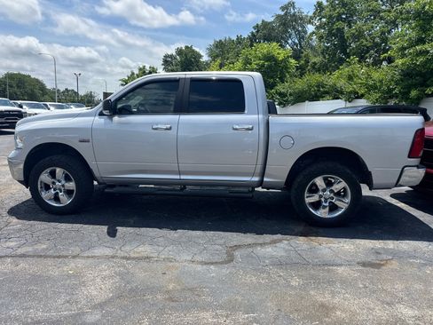 Used 2016 RAM 1500 Big Horn AWD/4WD image 2