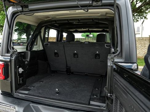 Used 2021 Jeep Wrangler Unlimited Sport image 62