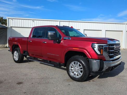 Used 2024 GMC Sierra 2500 SLT w/ SLT Premium Package image 3