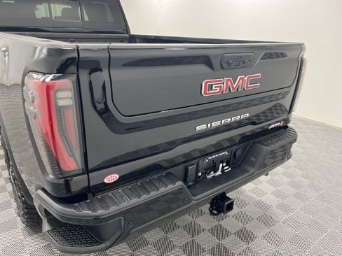Used 2024 GMC Sierra 3500 AT4 w/ AT4 Premium Plus Package image 7