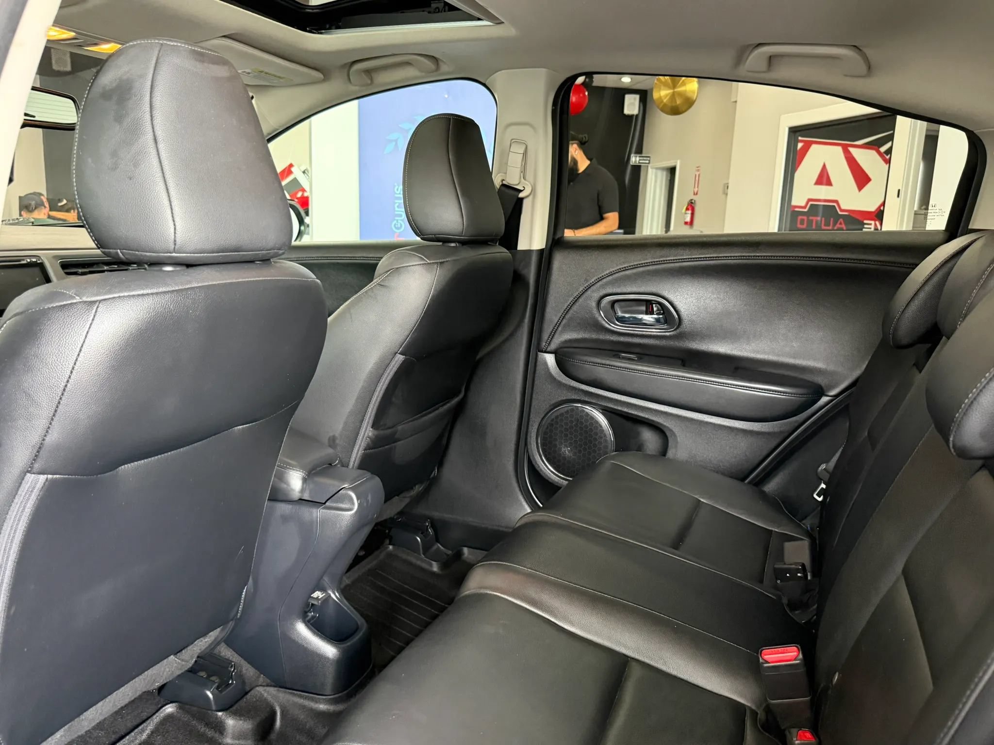 Used 2016 Honda HR-V EX-L image 57