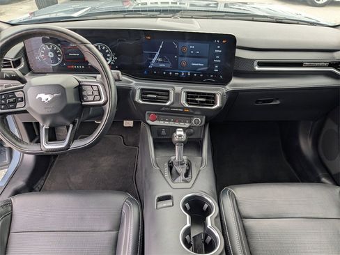 Used 2025 Ford Mustang GT Premium image 15