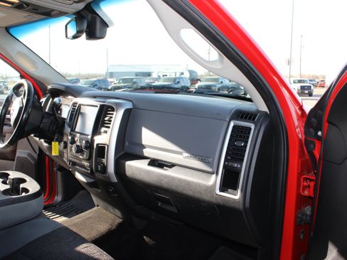 Used 2016 RAM 2500 Big Horn image 17