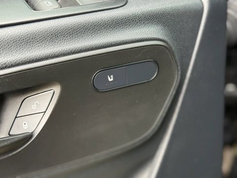 Used 2024 Mercedes-Benz Sprinter 2500 image 13