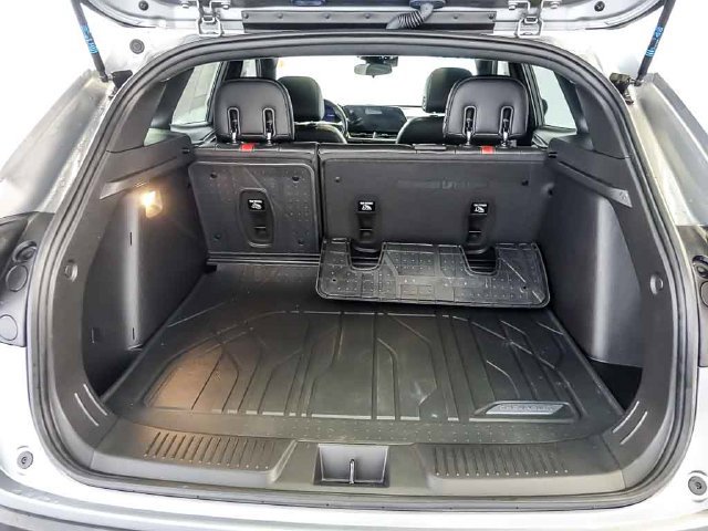 Certified 2024 Chevrolet Trax RS w/ Sunroof Package FWD image 28