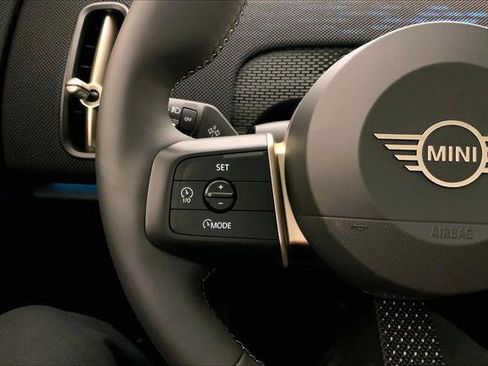 Certified 2025 MINI Cooper Countryman S w/ Comfort Package Max image 18