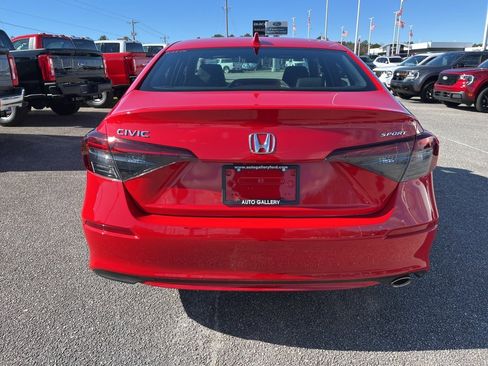 Used 2025 Honda Civic Sport image 6