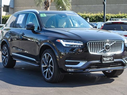 Used 2023 Volvo XC90 B6 Plus w/ Protection Package Premier image 3