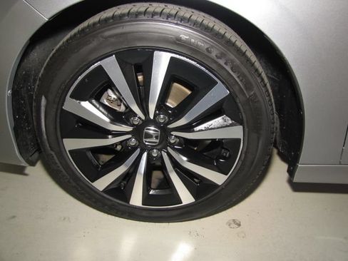 Used 2024 Honda Civic EX image 27