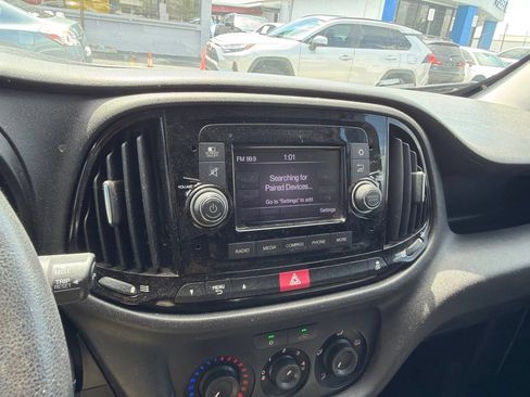 Used 2018 RAM ProMaster City Tradesman FWD image 3