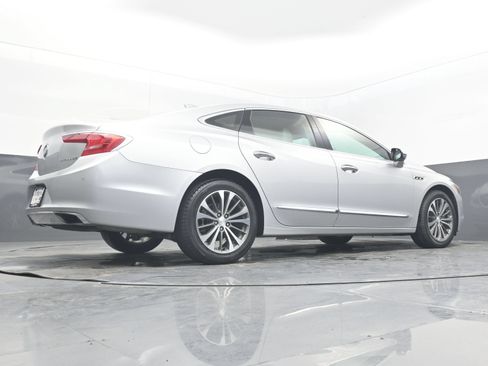 Used 2017 Buick LaCrosse Essence FWD image 29