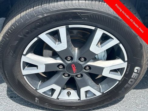 Used 2025 Toyota 4Runner TRD Sport AWD/4WD image 26