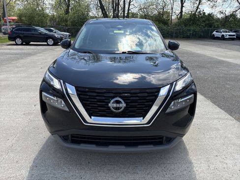 Used 2023 Nissan Rogue SV AWD/4WD image 2