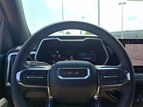 New 2025 GMC Canyon Elevation w/ Convenience Package image 13