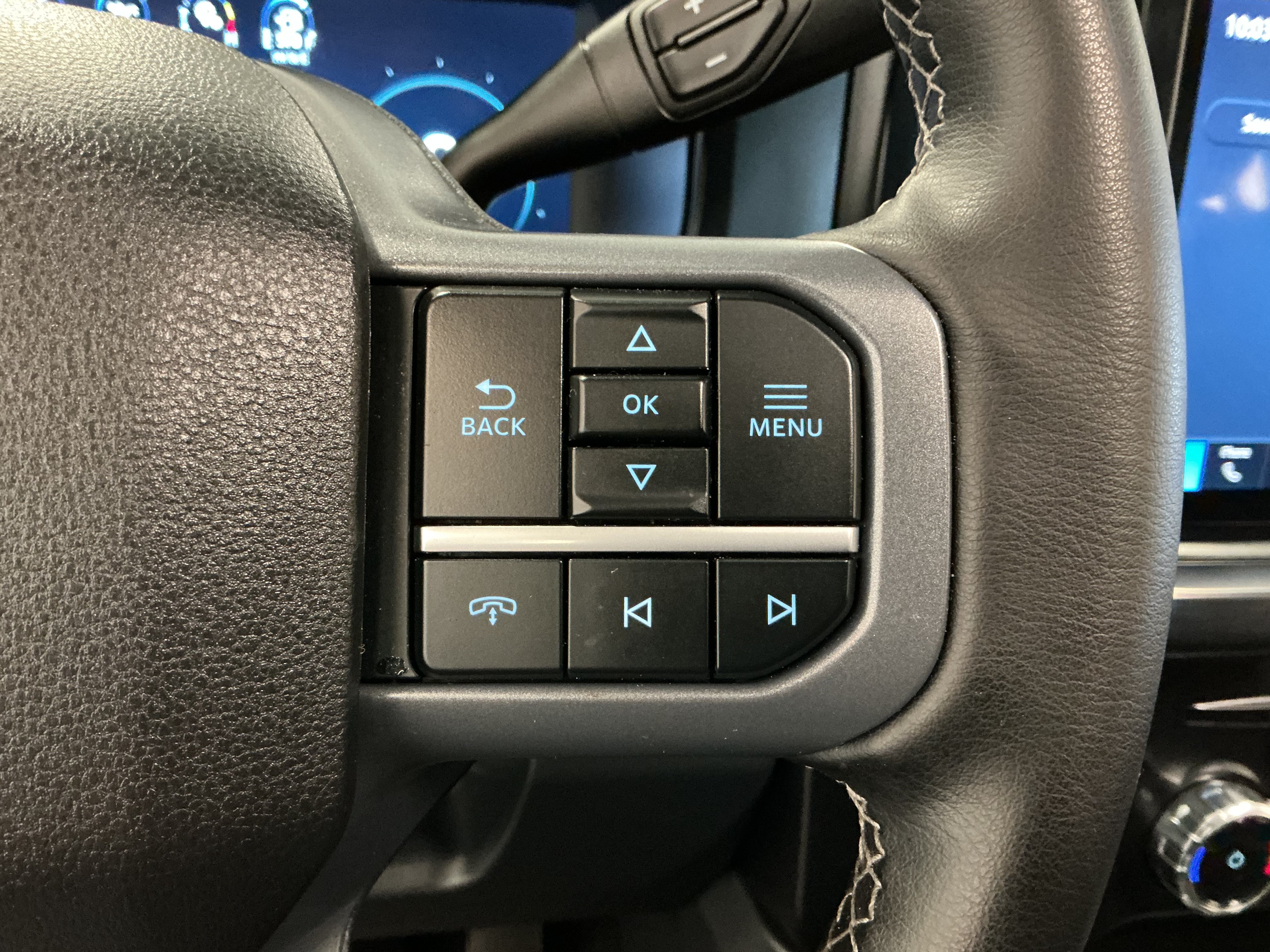 Used 2026 Ford F350 Lariat w/ Lariat Ultimate Package AWD/4WD image 21