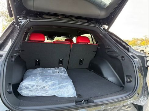 New 2026 Chevrolet Equinox EV RS image 7