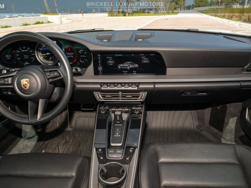 Used 2020 Porsche 911 Carrera RWD image 9