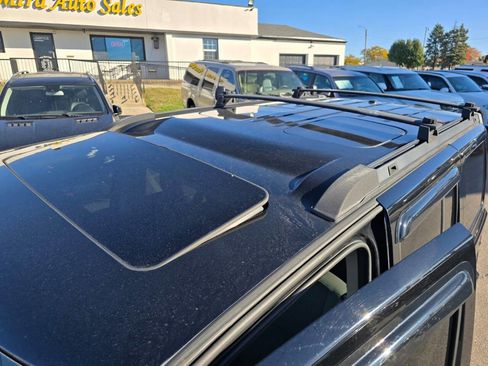 Used 2007 Jeep Commander Sport image 8