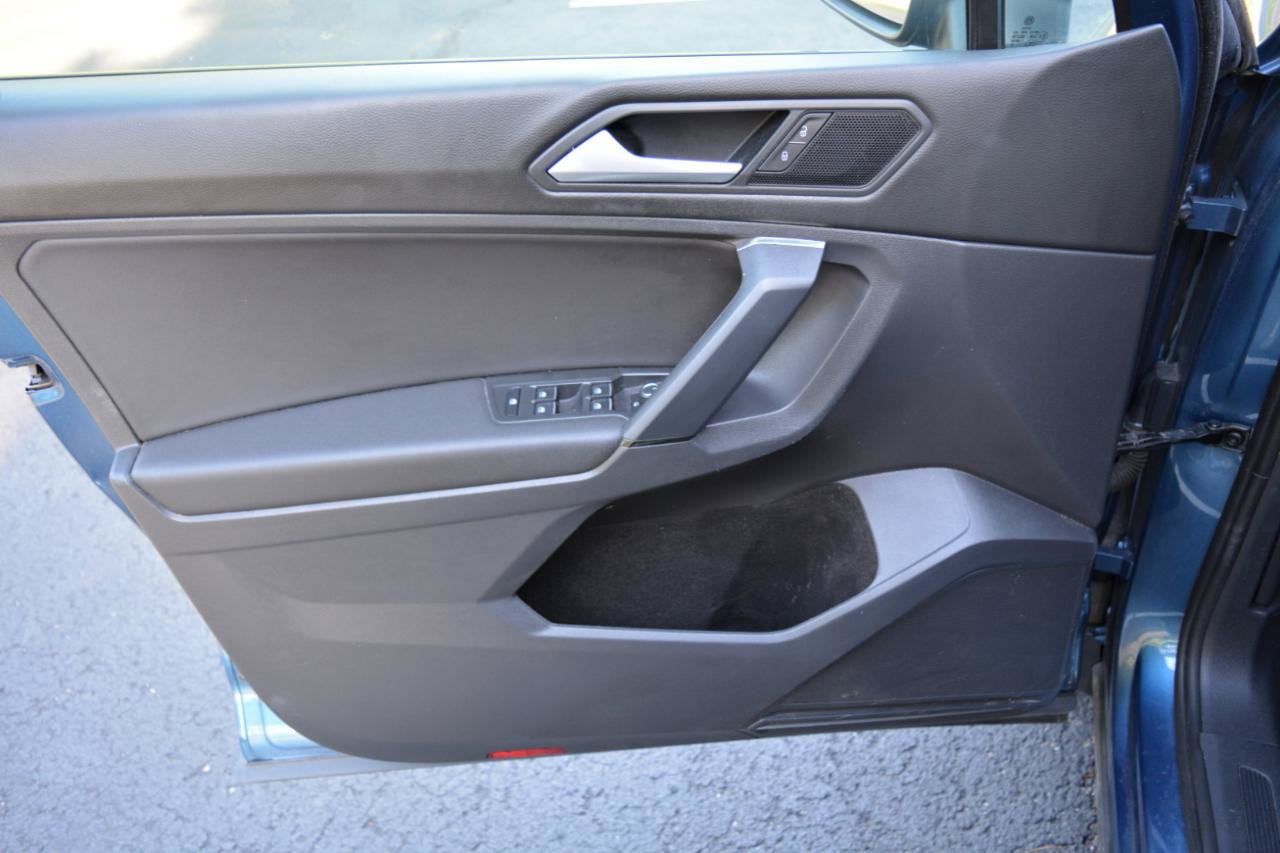 Used 2019 Volkswagen Tiguan SE AWD/4WD image 9