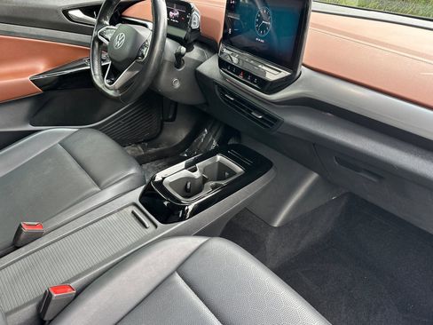 Used 2022 Volkswagen ID.4 Pro S image 16