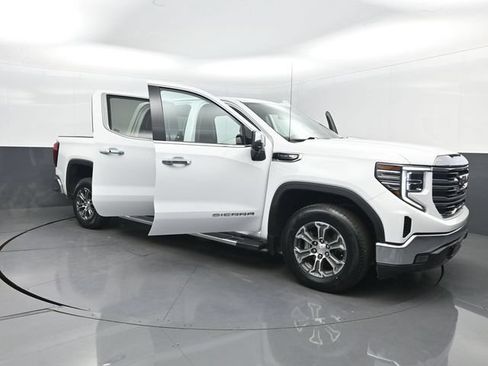 Used 2024 GMC Sierra 1500 SLT RWD image 37