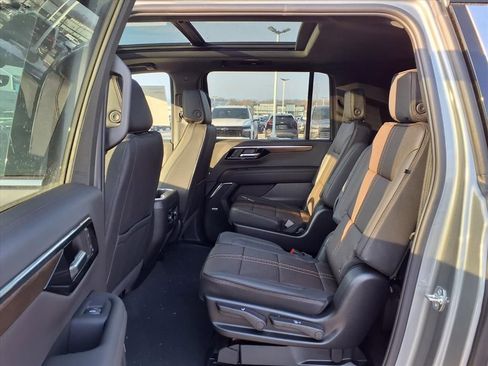 New 2026 Chevrolet Suburban High Country w/ Sun And Tow Package image 8