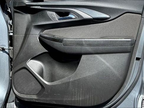 Used 2021 Chevrolet TrailBlazer LT w/ Convenience Package image 25