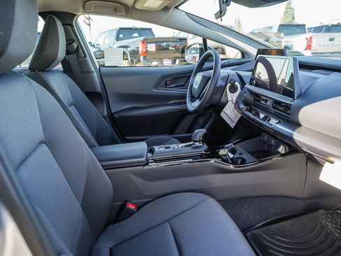 New 2026 Toyota Prius LE FWD image 19