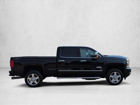 Used 2018 Chevrolet Silverado 2500 High Country AWD/4WD image 9