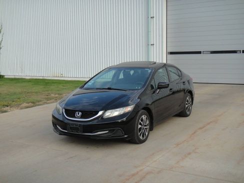 Used 2015 Honda Civic EX image 2