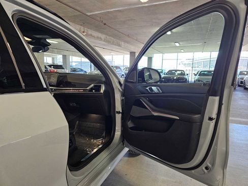 New 2026 BMW X5 xDrive50e w/ M Sport Package AWD/4WD image 40