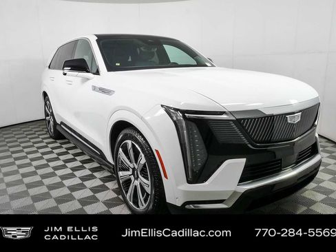 Certified 2025 Cadillac Escalade IQ Luxury 2 w/ LPO, Premium Carpet Package AWD/4WD image 1